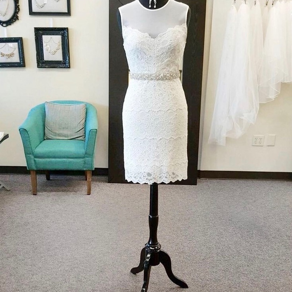 *FREE ship* Nicole Miller Bridal Stretch Sheath